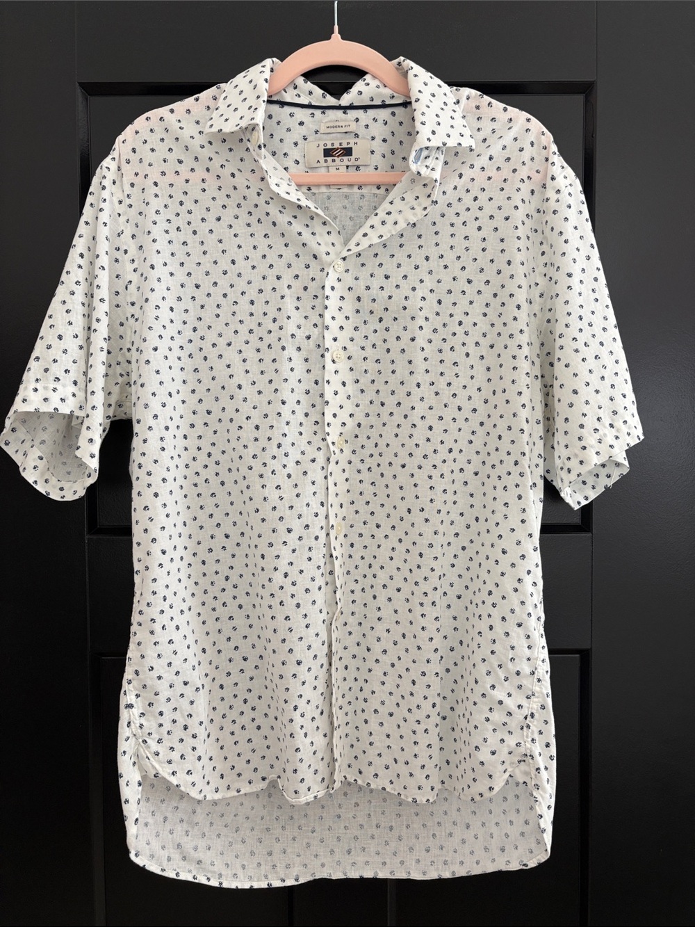Joseph Abboud Modern Fit White Short-Sleeve Button-Down Navy Micro Print. Size M